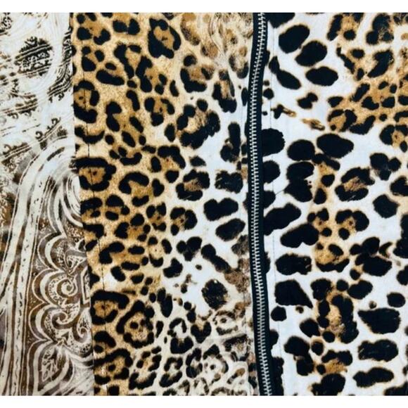 Chico’s animal print leopard cotton zipper shirt size 1 - Picture 6 of 9